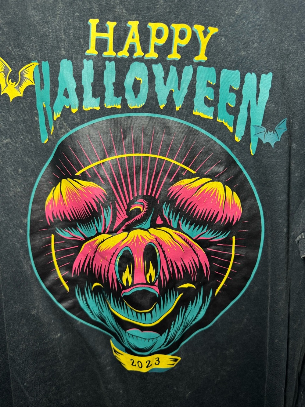 EUC Disney 2023 Halloween Colorful Mickey Head Pumpkin T Shirt Mens Size XL - Picture 2 of 5